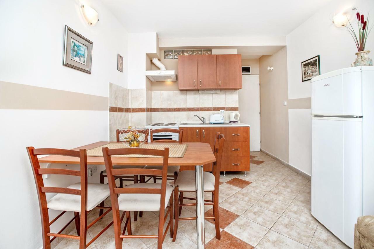 Apartments Villa Popovic Котор Екстериор снимка