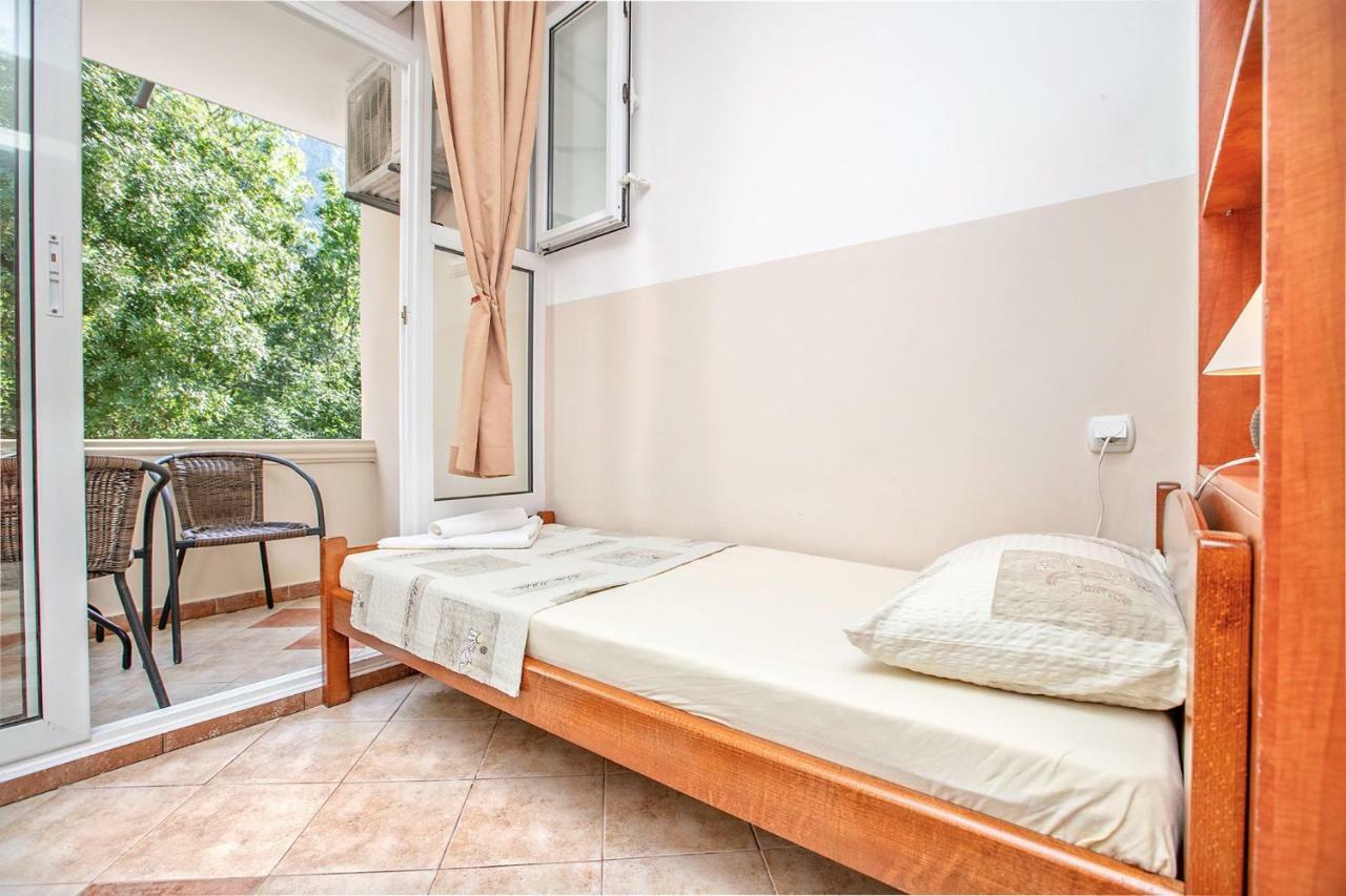 Apartments Villa Popovic Котор Екстериор снимка