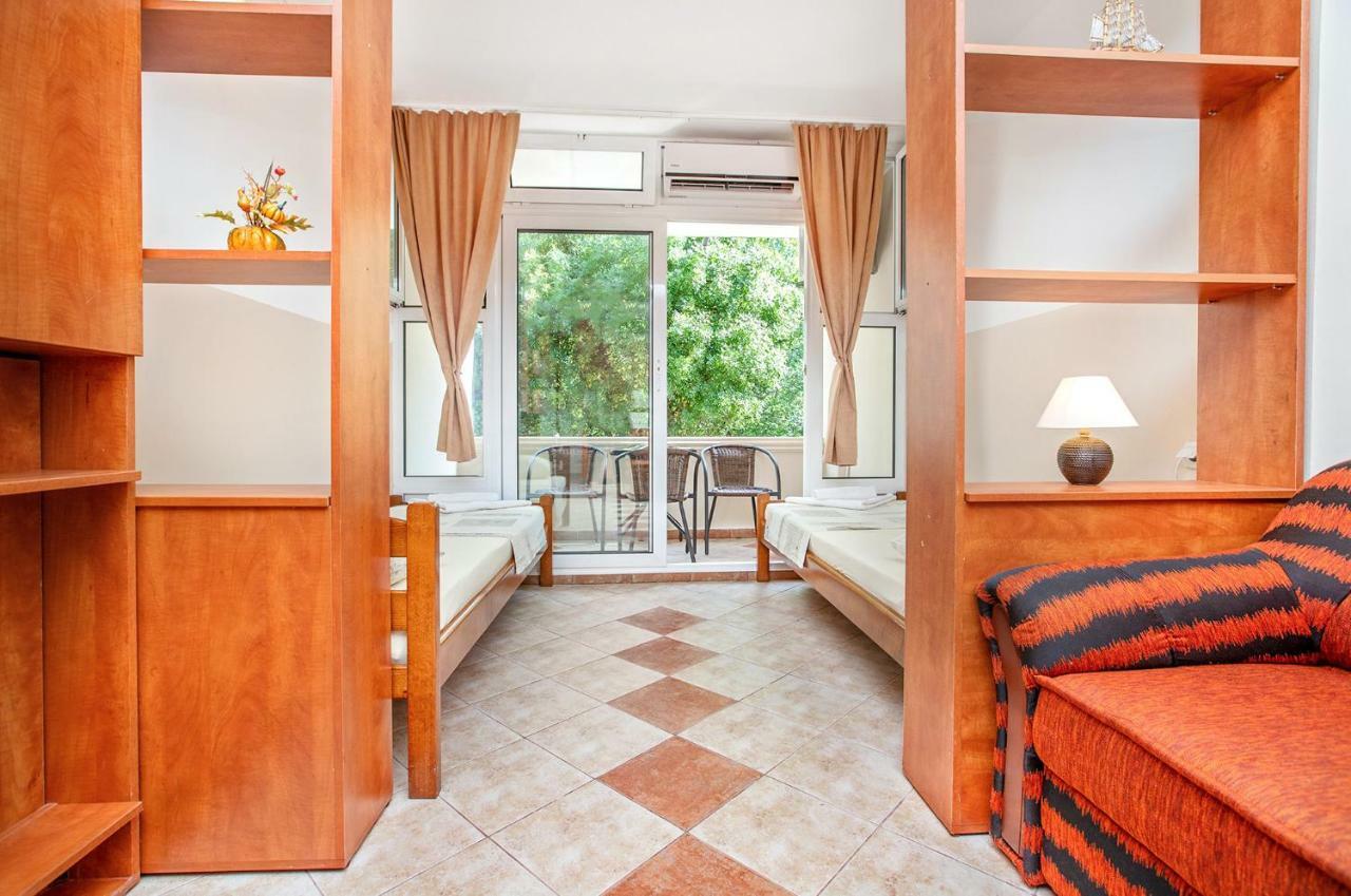 Apartments Villa Popovic Котор Екстериор снимка