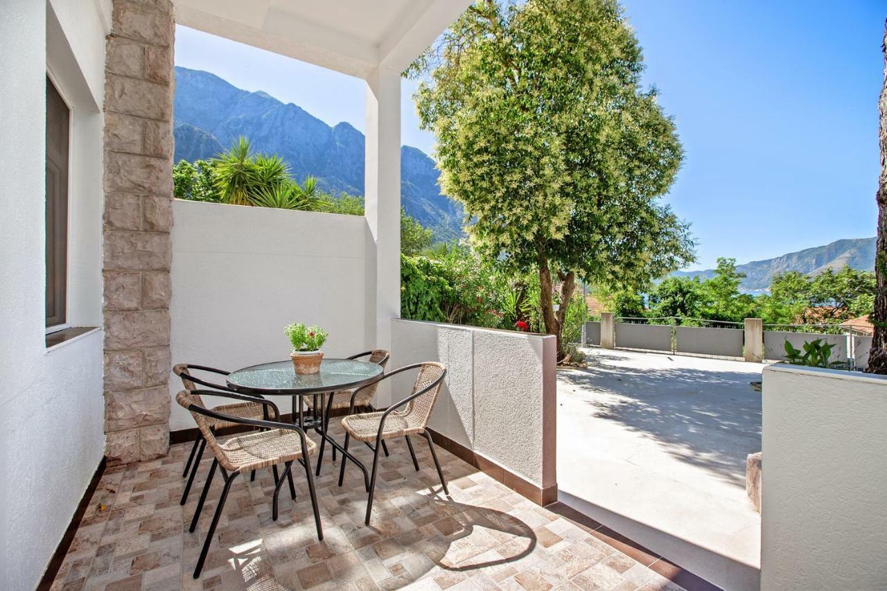 Apartments Villa Popovic Котор Екстериор снимка