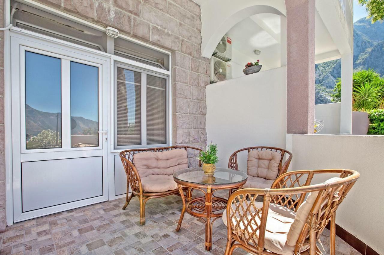 Apartments Villa Popovic Котор Екстериор снимка
