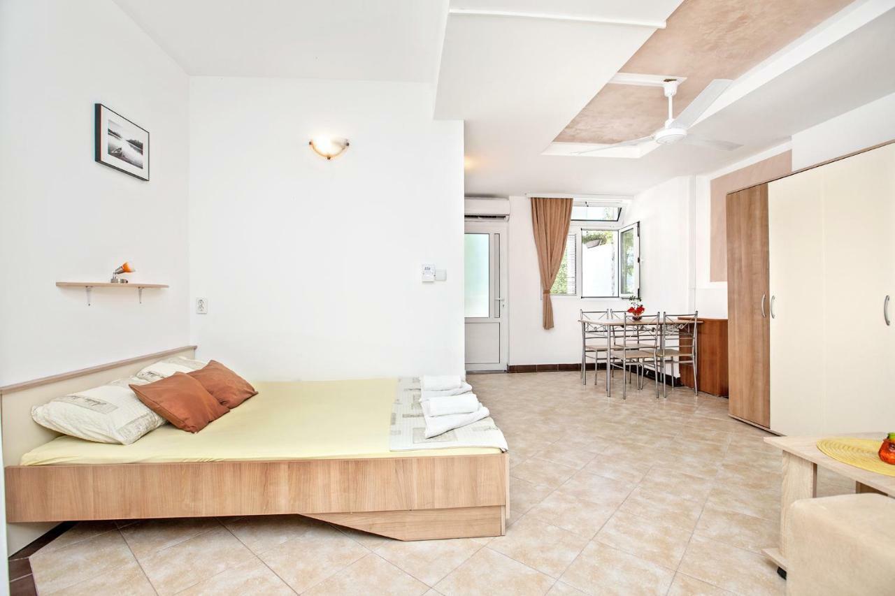 Apartments Villa Popovic Котор Екстериор снимка
