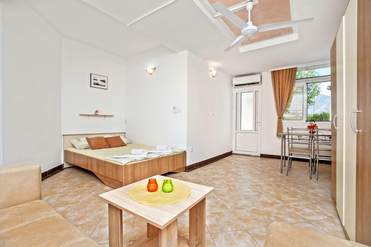 Apartments Villa Popovic Котор Екстериор снимка