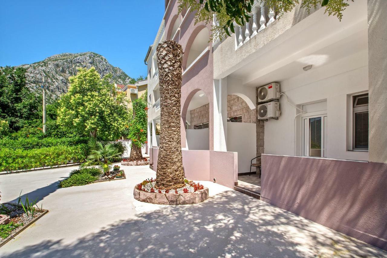 Apartments Villa Popovic Котор Екстериор снимка